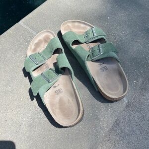 BIRKENSTOCK suede  size 40 narrow (size 9 - 9.5)